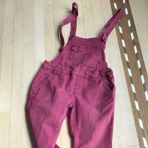 Free People cross back overalls EUC